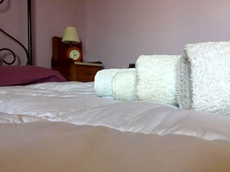 Alex Room Airport