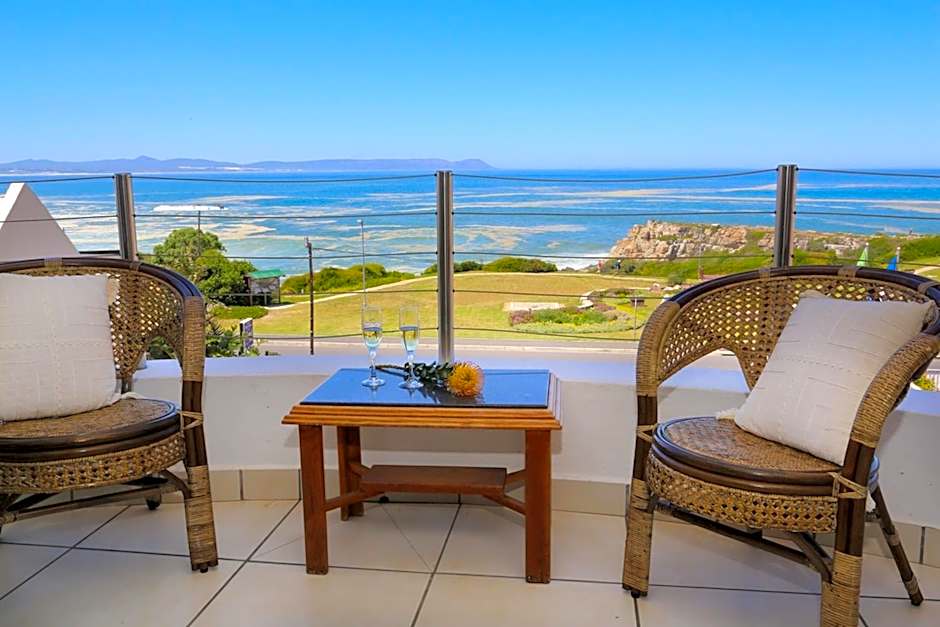 Misty Waves Boutique Hotel