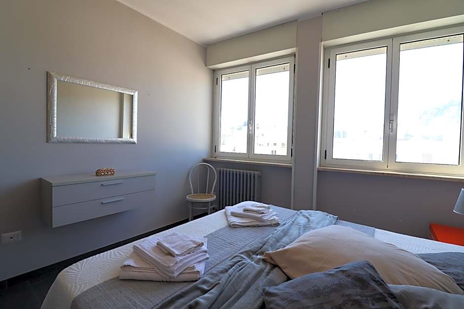 Modern Holiday Apartment With Wi-fi, Air Conditioning And Balcony; Pets Allowed