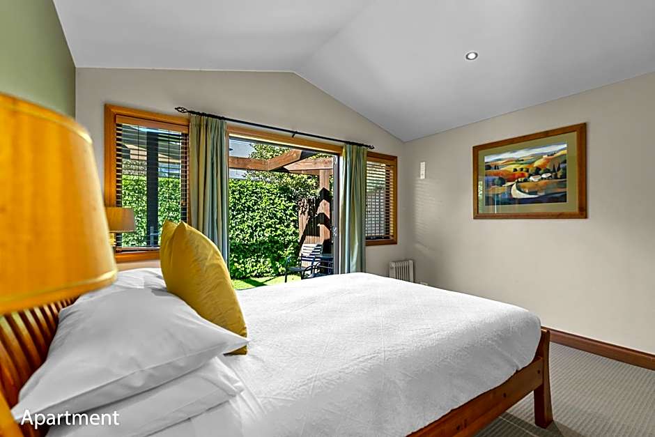Lansdown Apartments