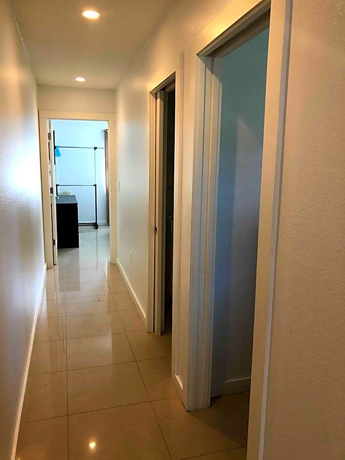 Photo 1 of 14 of Suite