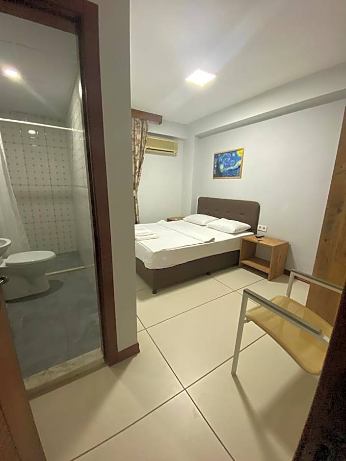 Yesilyurt Otel – Antalya, NJ