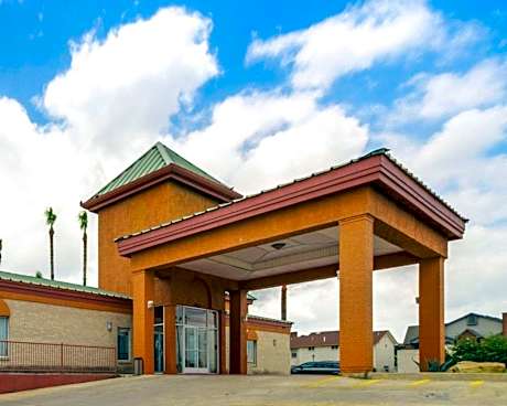 Econo Lodge Inn & Suites Eagle Pass