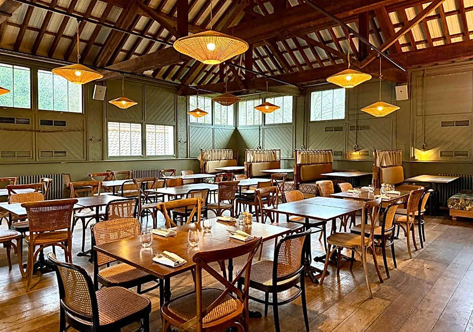 The Ridings at Theobalds Park