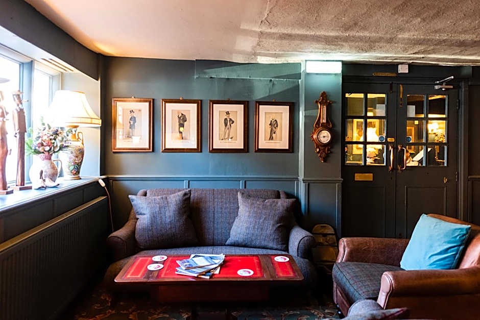 Brook Whipper-In Hotel