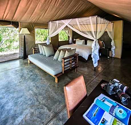 Khoka Moya Luxury Tent
