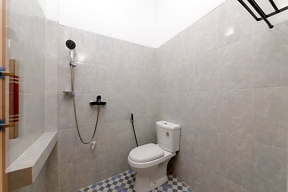 RedDoorz Plus Syariah near Mall Boemi Kedaton Lampung