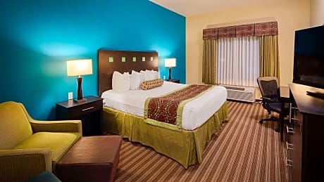 1 King Bed, Communication Assistance, Pillowtop Bed, Non-Smoking, Full Breakfast