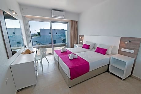 Luxury 1 Bedroom Apartment