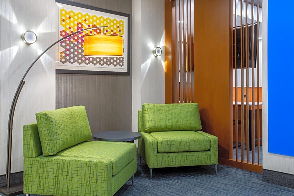 Holiday Inn Express Hotel and Suites Fort Wayne By IHG