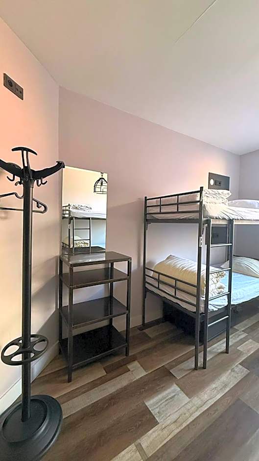 Amigo Budget Hotel