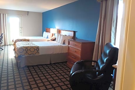 1 King Bed Non-Smoking