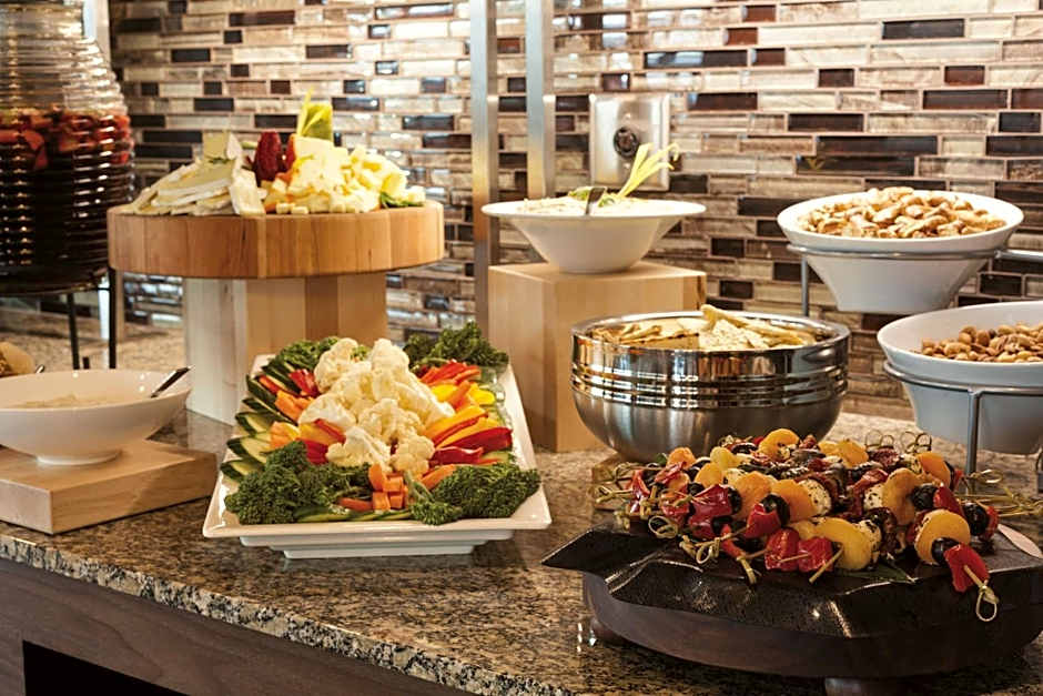 Embassy Suites By Hilton Saratoga Springs