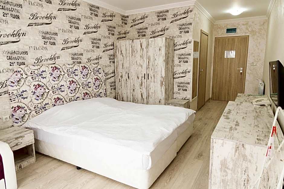 семеен хотел Прованс Ахелой