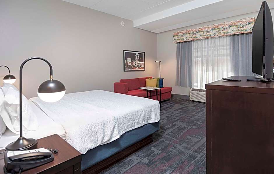 Hampton Inn By Hilton & Suites - Raleigh Downtown