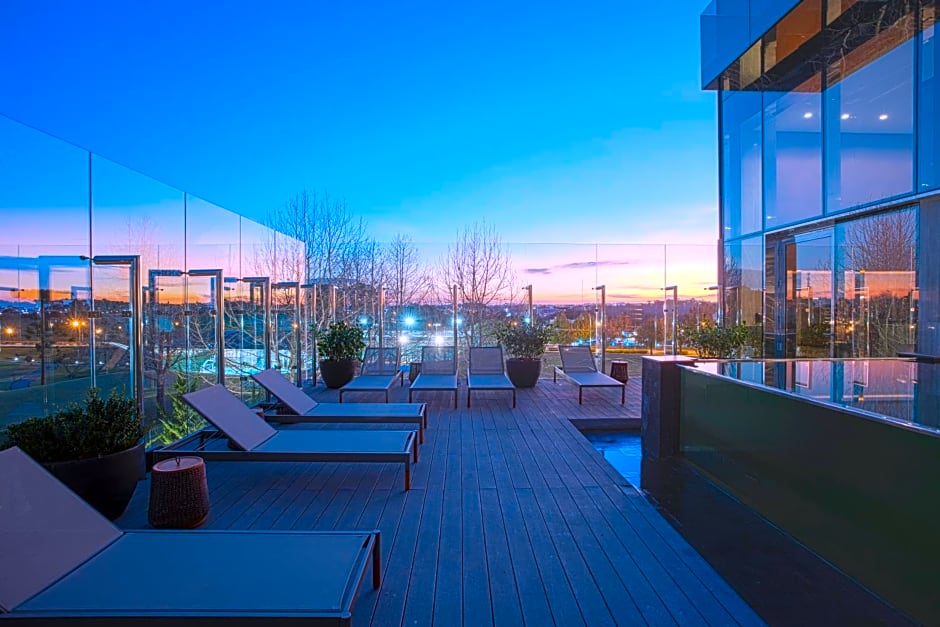 Suryaa Hotel Pinhais, Curio Collection by Hilton