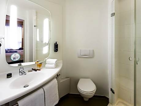 Double Room with Two Single Beds