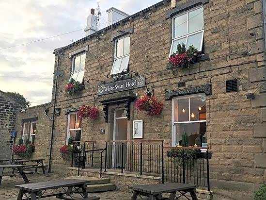 The White Swan, Yeadon