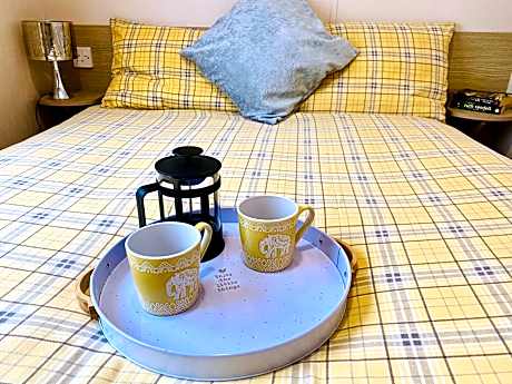 TEIGNBRIDGE - Delightful caravan on a peaceful caravan park in Dawlish Warren