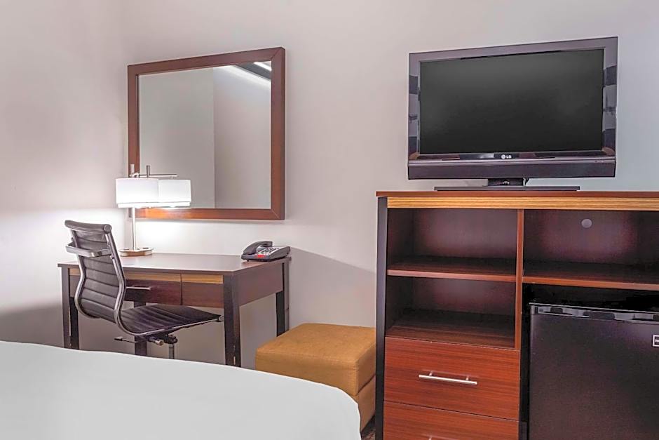 Avion Inn Near LGA Airport, Ascend Hotel Collection