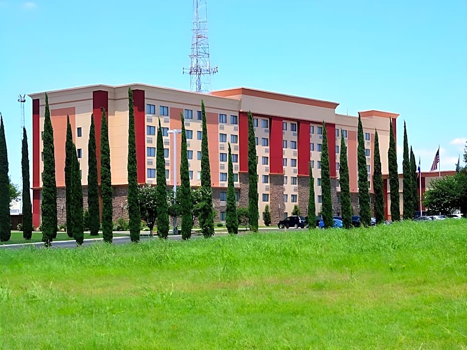 Lux Hotel & Spa
