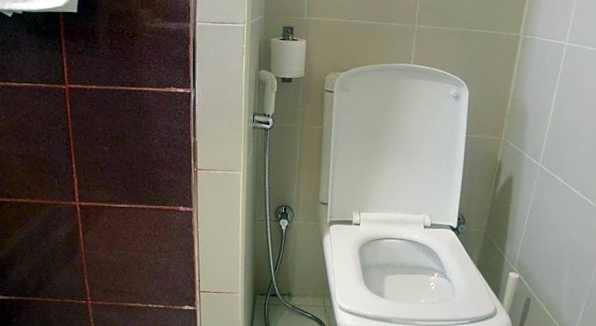 Marina Royal Hotel Suite