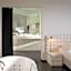 B&B Suites FEEK