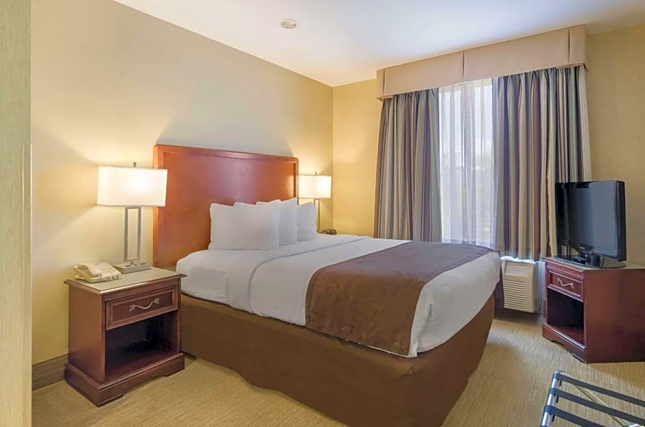 MainStay Suites Airport