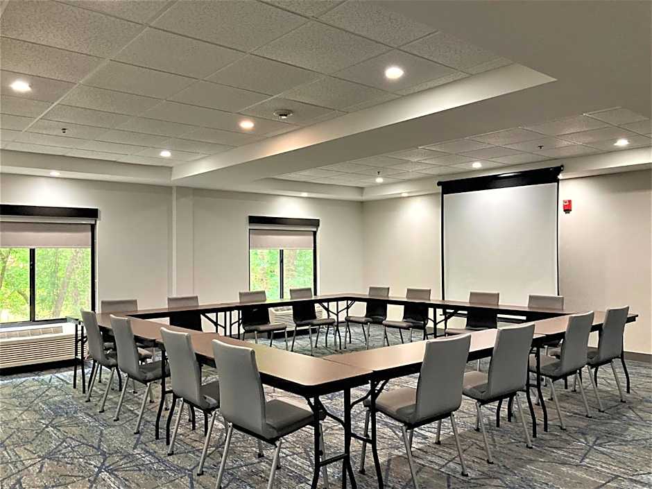Holiday Inn Express Apex - Raleigh By IHG