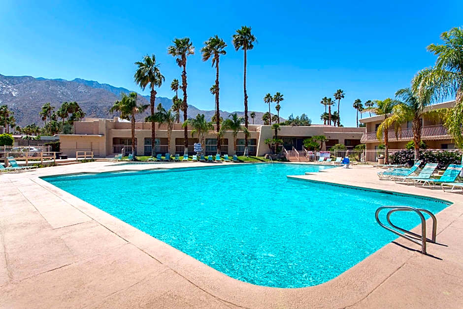 Days Inn Palm Springs – Palm Springs, CA