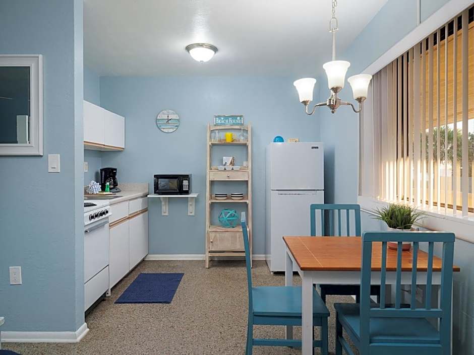 South Beach Inn - Cocoa Beach