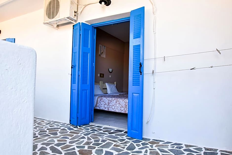 Vardes Hotel Studios