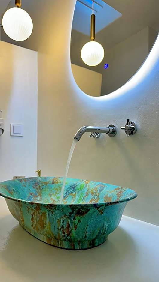 Myconian Theros Luxury Suites