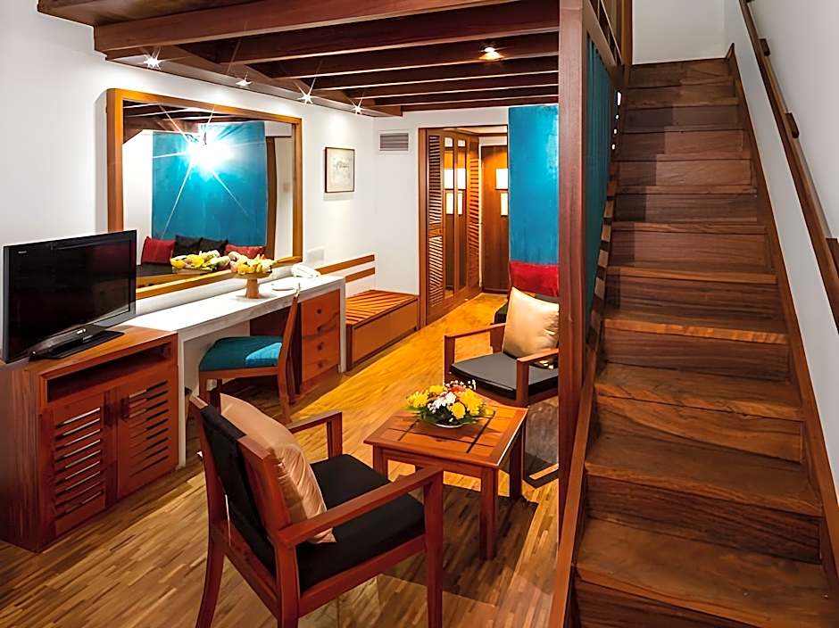 Tangerine Beach Hotel