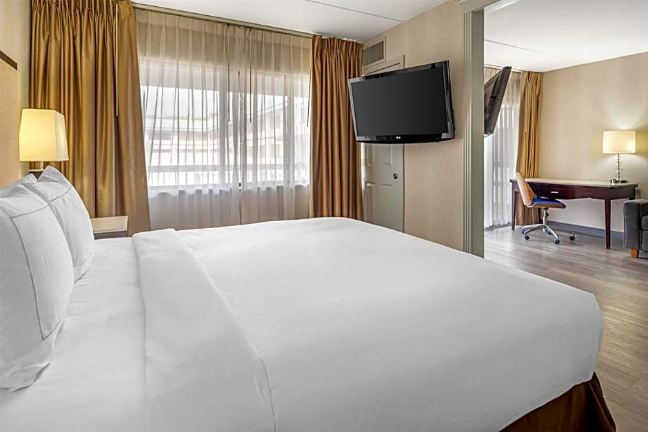 Best Western Plus Miamisburg-Dayton Suites, Banquets & Hotel
