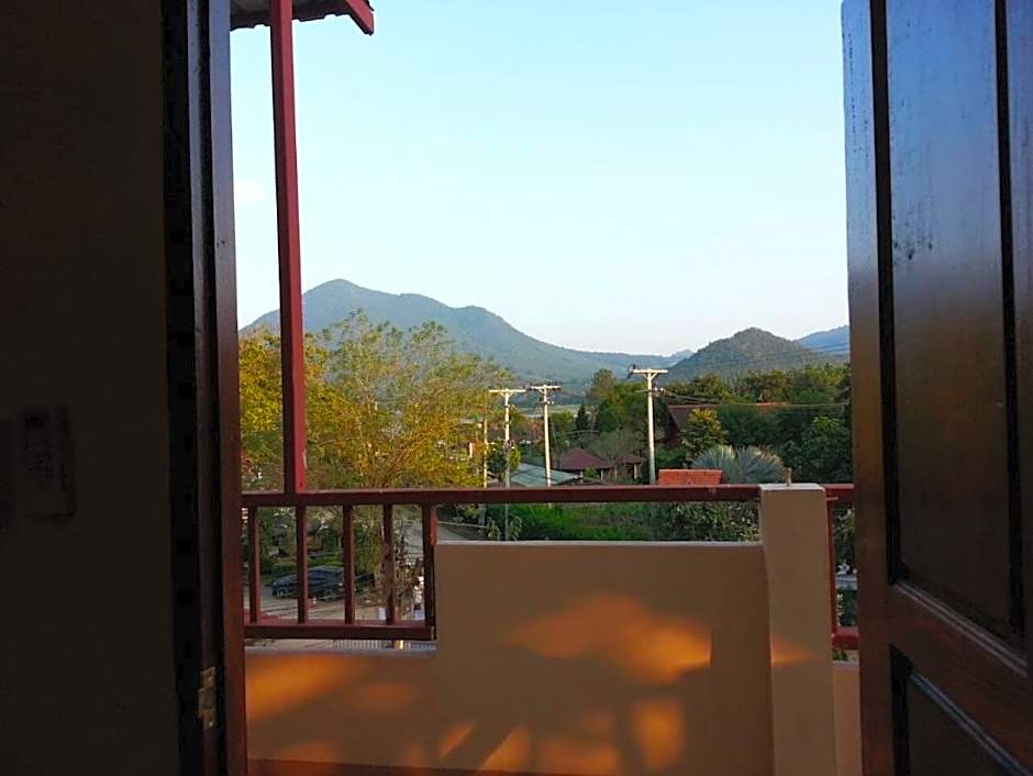 Chiangkhan See View Guest House