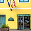 New Petit Hotel
