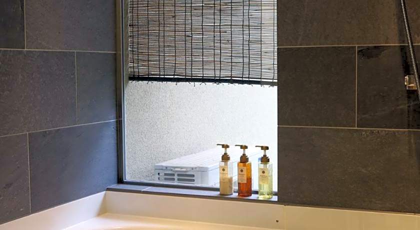 Kansai Airport Hotel Pine Villa
