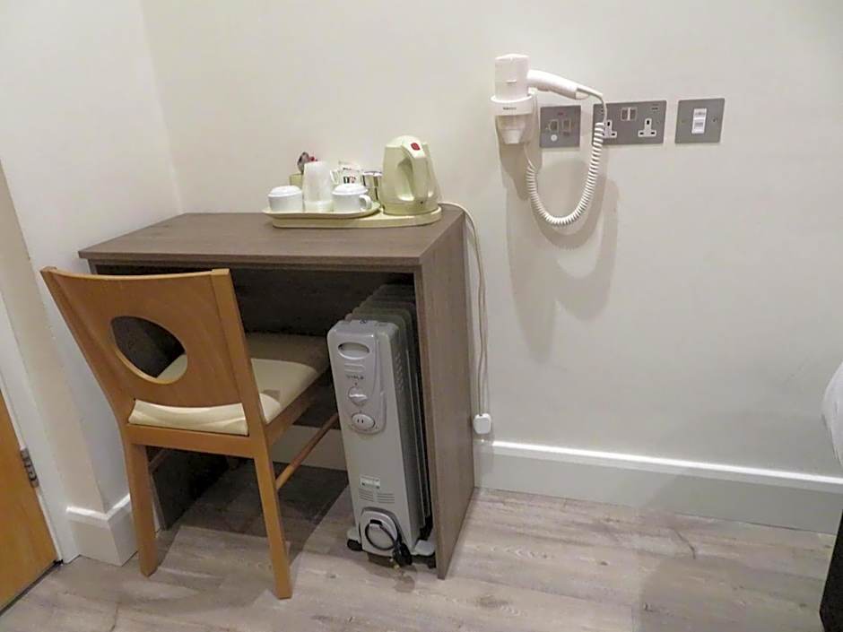 Glendale Hyde Park Hotel