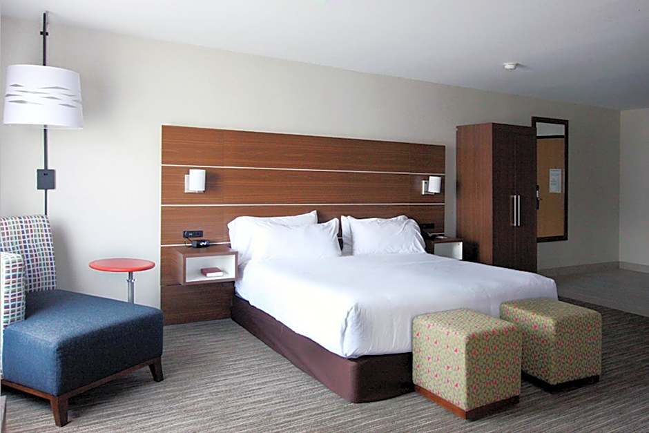 Holiday Inn Express Branford-New Haven By IHG