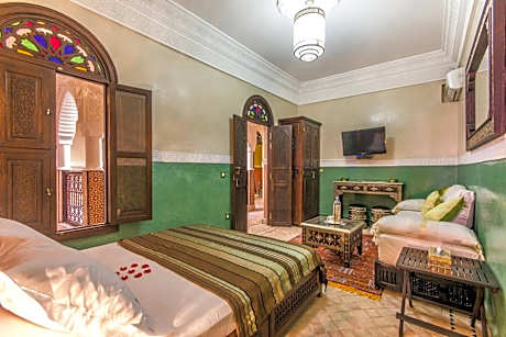 Standard Double Suite