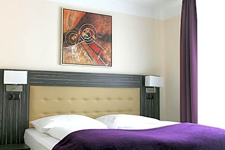 Hotel Famosa