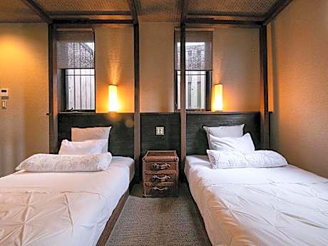 Japanese Western Style Room for 5 People