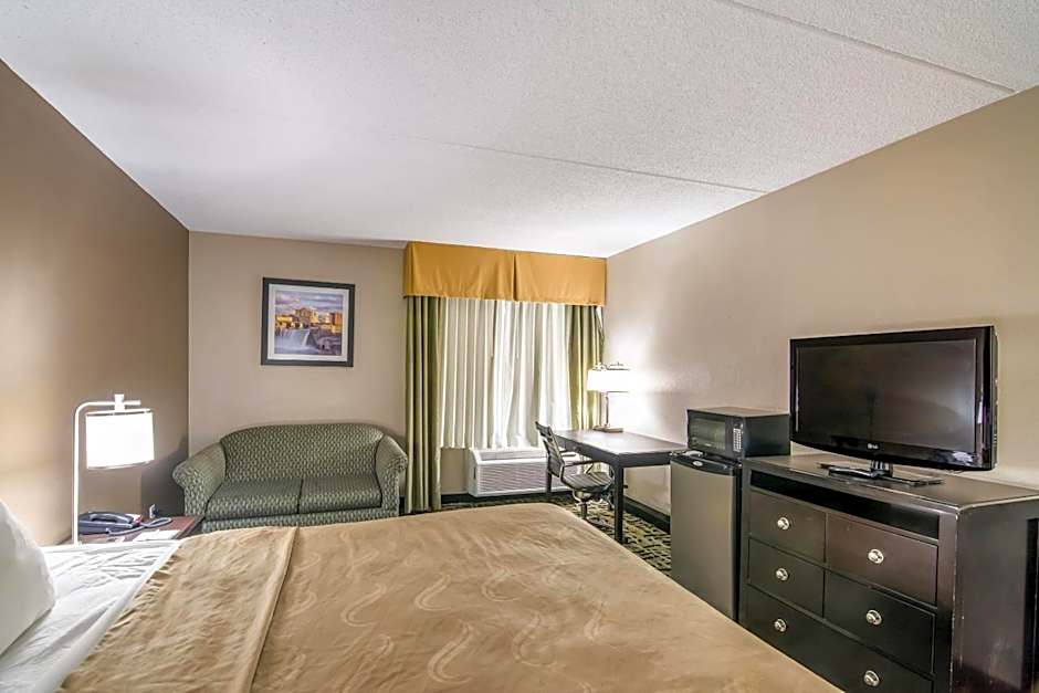 Quality Inn Rochester West