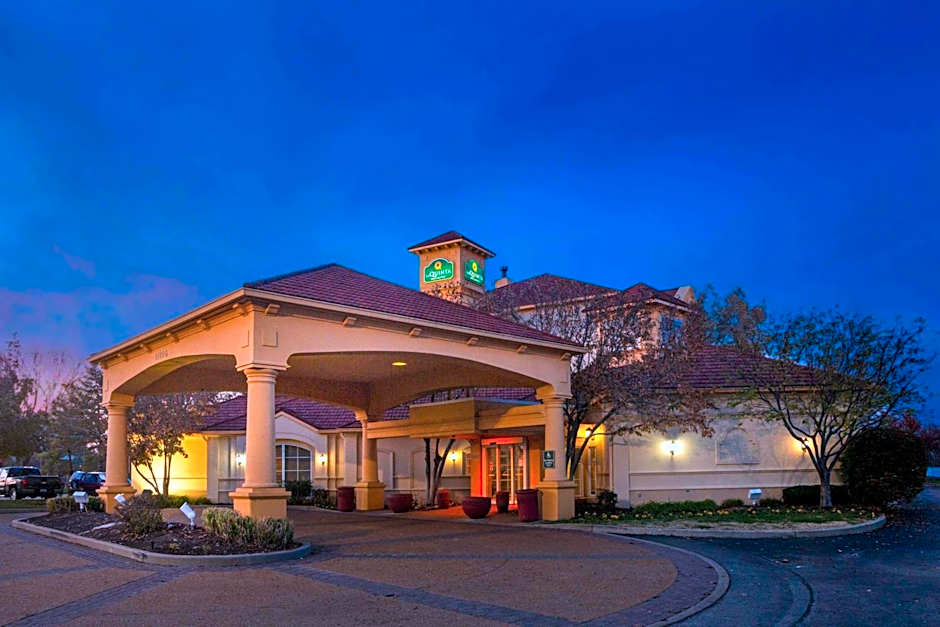 La Quinta Inn & Suites by Wyndham Westport