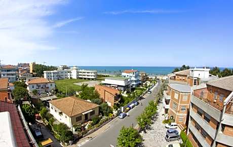 Quadruple Room with Balcony