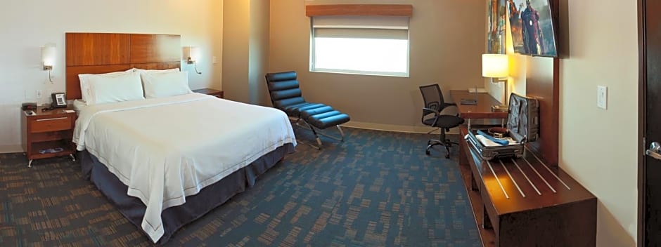 Holiday Inn Express & Suites MEXICALI