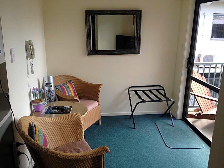 Bay Sands Seafront Studios