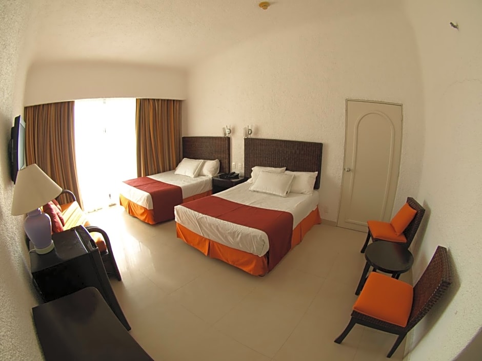 Sierra Mar All Inclusive at Tesoro