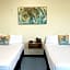 Travelodge by Wyndham Panama City Beach / Beachfront